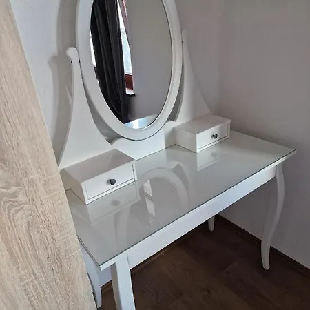 Apartamento 98qm Im Villenviertel - Voll Ausgestattet Mit Balkon Und Kamin - Wlan Gratis