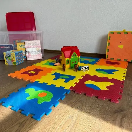 98qm Im Villenviertel - Voll Ausgestattet Mit Balkon Und Kamin - Wlan Gratis Apartment