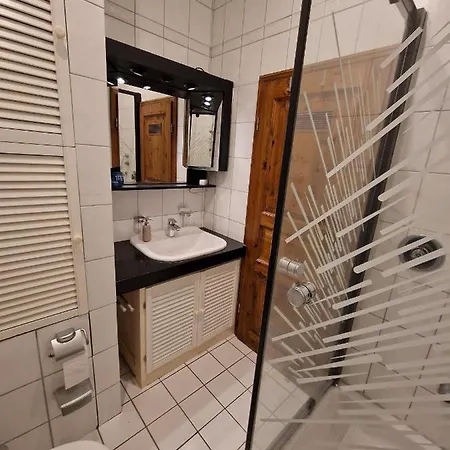 Apartamento 98qm Im Villenviertel - Voll Ausgestattet Mit Balkon Und Kamin - Wlan Gratis Wilhelmshaven