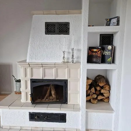 98qm Im Villenviertel - Voll Ausgestattet Mit Balkon Und Kamin - Wlan Gratis Apartment *