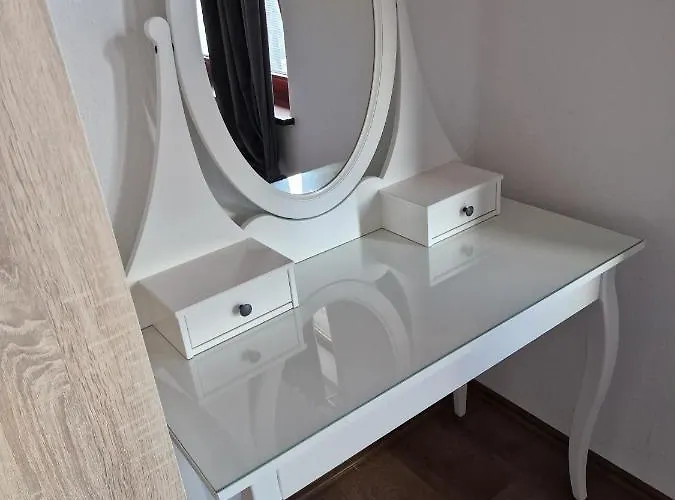 Daire 98qm Im Villenviertel - Voll Ausgestattet Mit Balkon Und Kamin - Wlan Gratis