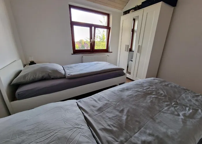 98qm Im Villenviertel - Voll Ausgestattet Mit Balkon Und Kamin - Wlan Gratis * Wilhelmshaven