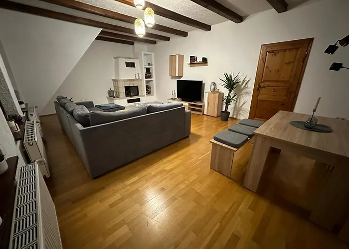 Daire 98qm Im Villenviertel - Voll Ausgestattet Mit Balkon Und Kamin - Wlan Gratis