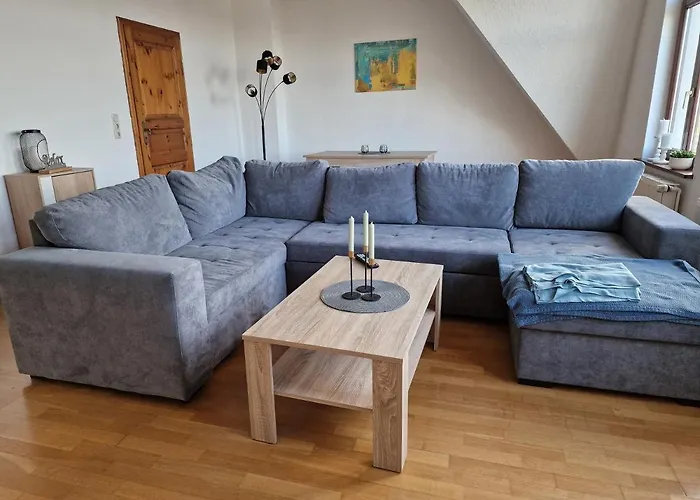 98qm Im Villenviertel - Voll Ausgestattet Mit Balkon Und Kamin - Wlan Gratis