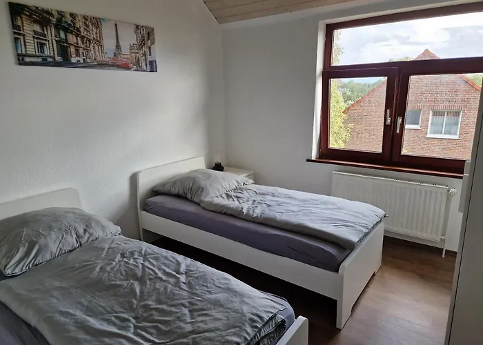 98qm Im Villenviertel - Voll Ausgestattet Mit Balkon Und Kamin - Wlan Gratis
